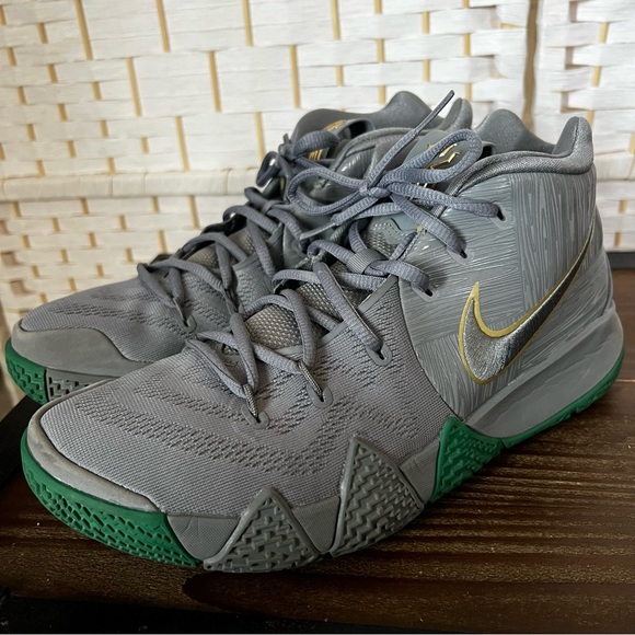 Kyrie 4 'City Guardians' 2018 Men’s 10. AMAZING CONDITION! - Picture 5 of 12